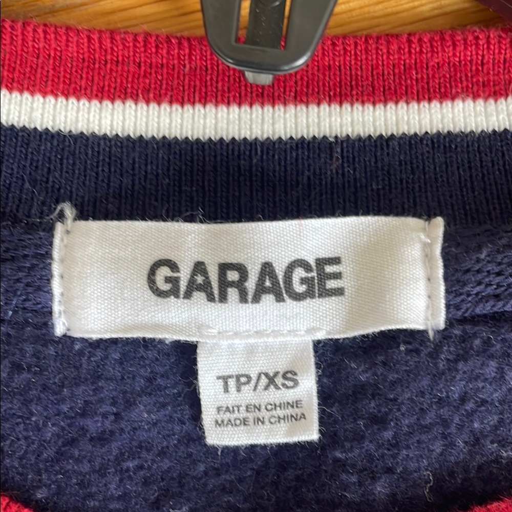 Garage Brooklyn NY 1991 Navy Varsity Sweatshirt XS V-Neck Retro Pullover - Picture 7 of 9